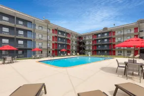 Days Inn by Wyndham Kenner/New Orleans Airport South - Piscine