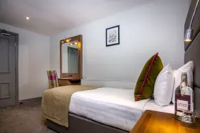 The Yorkshire - Room