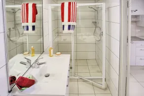 Hibiscus Motel - Bathroom