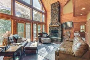 Game Room, Deck + Views: Idyllic Slaty Fork Cabin - Innenbereich