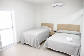 Big Hotel - Habitación