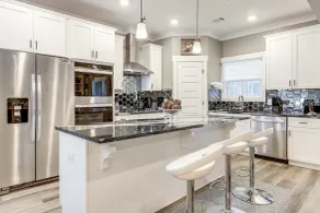 Gather, Play & Unwind! Modern Locust Grove Home - Intérieur