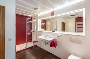 Landhotel Weißer Hahn - Bathroom