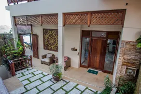 Sandalwood Luxury Villa Resort - Entrée intérieure