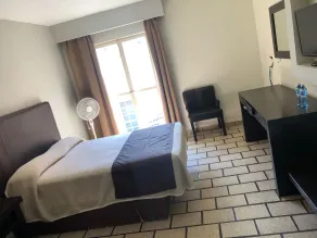Hotel Plaza - Room