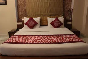 Hotel Leela Grande - Room