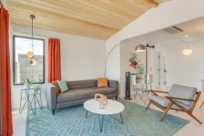 Walkable Downtown Chandler Oasis w/ Private Patio - Innenbereich