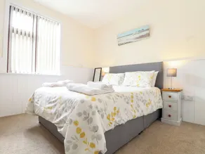Flat 1 Niles Place - Room