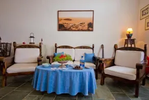 Arhontou - Coin salon dans le hall