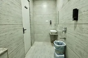 Hotel Maniratna Premium - Bathroom