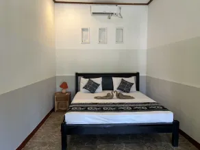 Kuta Circle Homestay - Zimmer