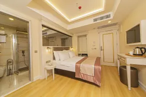 Grand Naki Hotel - Room
