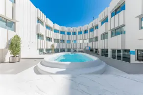 Port Azafata Valencia - Piscina