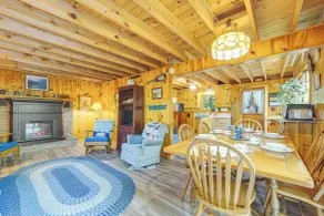 Quiet & Remote Cottage on Panther Pond! - Innvendig
