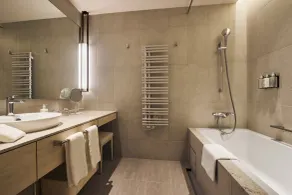 Chalet Ivy Weiss, Niseko - Bathroom