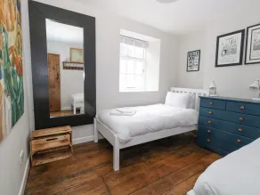 Fisherman's Cottage, King Street - Room