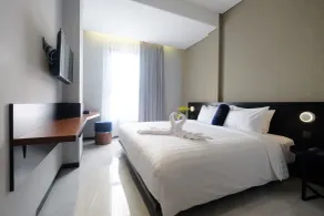 Hotel Youstay Semarang by Sinergi - Room