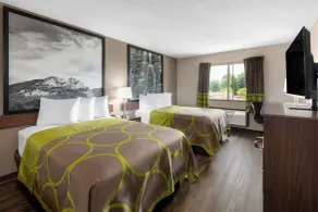 Super 8 by Wyndham Fairmont - Chambre