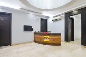 FabHotel AVF Suites - 500 Meters From UNITECH CYBER PARK - Reception