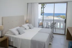Maritimo Beach Hotel - Chambre