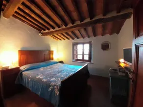 Lucienne at the village - Quarto