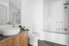 Quest Moonee Valley - Bathroom
