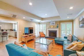 Pool, Hot Tub & Outdoor Theater: Franklin Retreat - Interior