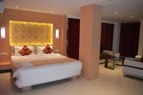 The Red Velvet Hotel - Room