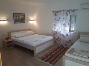 Apartments City Paradise - Room