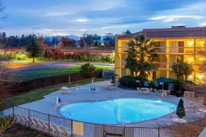 La Quinta by Wyndham Redding - Piscine