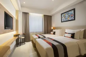 Yellow Star Ambarukmo Hotel - Room