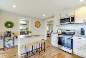 1 Mi to Historic Dtwn: Dog-friendly Everett Home! - Interiør