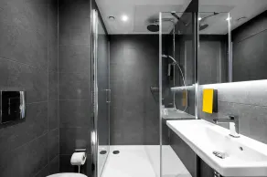 Staycity Aparthotels Frankfurt Airport - Bathroom