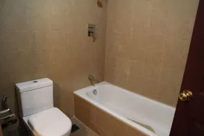 Neydo Hotel Buddhist Monastery - Salle de bain