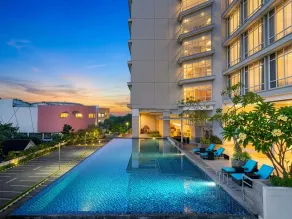 Grand Mercure Solo Baru - Pool