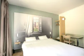B&B HOTEL Villeneuve Loubet Village - Room
