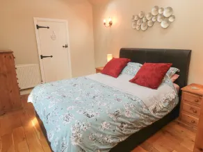 Norah's Nook - Room