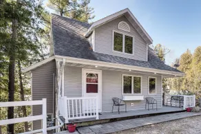 Elkhart Lake Home w/ Fishing Dock! Family Escape - Interior