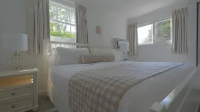 East Hampton House Resort - Rum