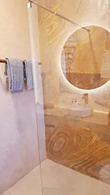 Aluna Beach Apartments - Bathroom