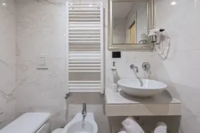 Dimora del Cardinale - Authentic Historic Residence - Værelse