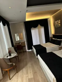 Golden Rose Deluxe Hotel - Room