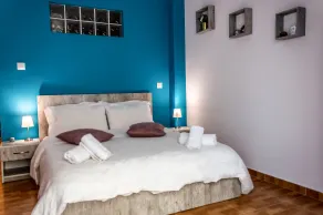 Zoe's Studio - Room