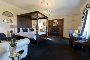 Muddifords Court - Room