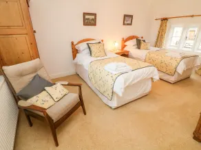 Eastburn Cottage - Interior