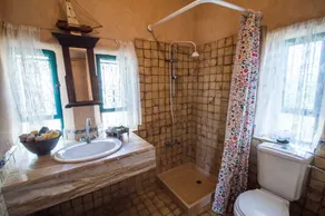 Beit Al Fannan - Bathroom