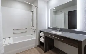 My Place Hotel-Raleigh Garner, NC - Salle de bain