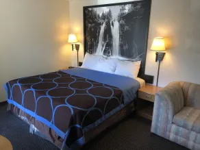 Super 8 by Wyndham Red Bluff - Chambre