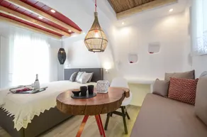 Naxos Island Escape Suites - Chambre
