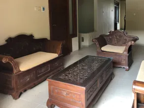RedDoorz near XT Square 3 - Lobby sitting area
